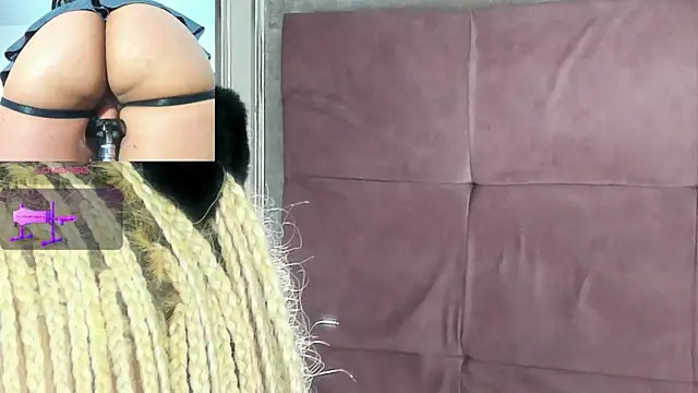 Chat XXX Live conny__curly