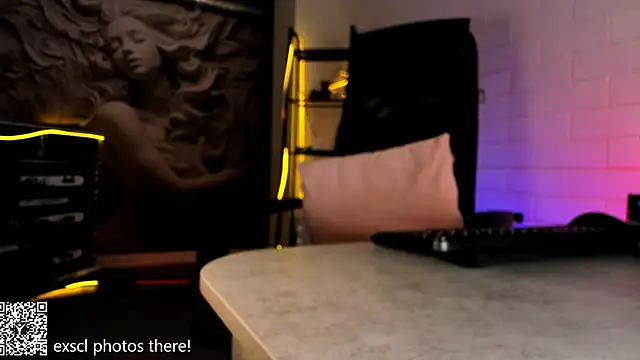 دردشة AphexQueen الجنسية المباشرة