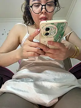 Živý XXX chat chick-888