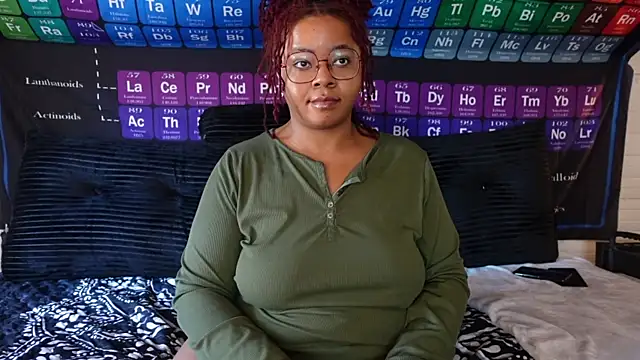 -khayaparker élő XXX-chatje