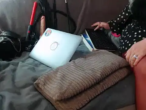 GoddessMonicaAngels – Naživo XXX chat