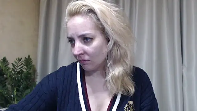 sweetpussy Adlı Modelin Web Kamerası Şovu