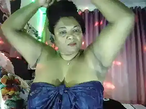 Chat +18 de IndianDelia ao vivo