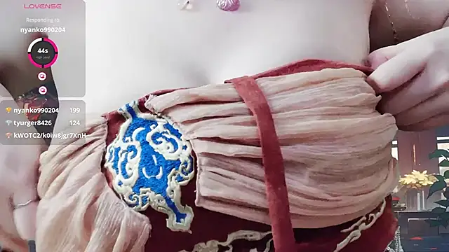 LuckyCute-Tutu Show Webcam