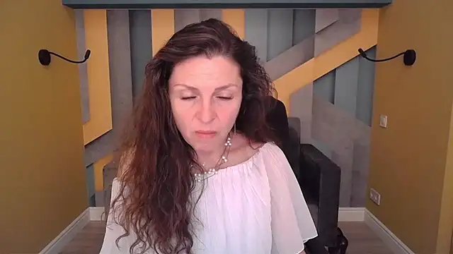 EllaLong: απευθείας συνομιλία ΧΧΧ