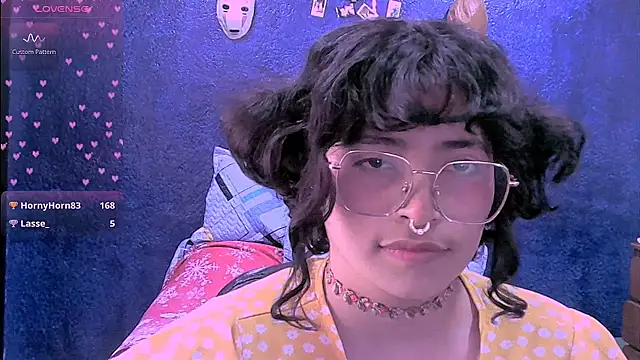 NinaYellow – Naživo XXX chat