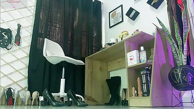 myla_sarah Chat XXX in diretta