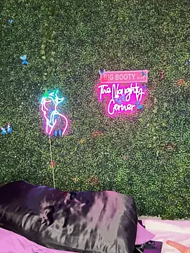 RenaThickAss – Live XXX-chat