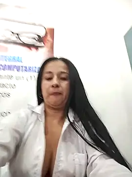 _Dr-Luna_1: онлайн-секс-чат