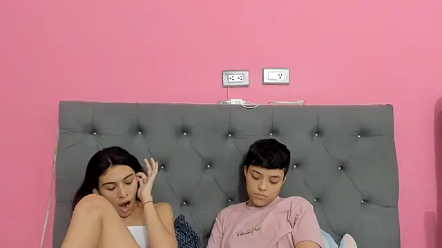 ariloe_quintero's Live XXX Chat