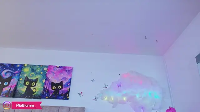 دردشة MiiaBlumm_ الجنسية المباشرة