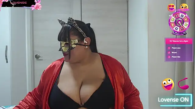 Czat XXX na żywo – Juicy_Maya