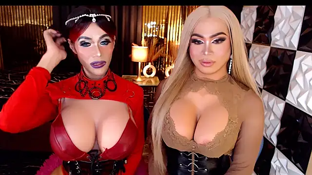 Pertunjukan Kamera Web MonstrousCockDiva