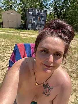 LiNDSEYYLUST Show in webcam