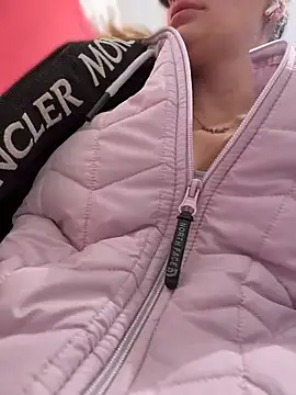 Betsy: вебкам-шоу