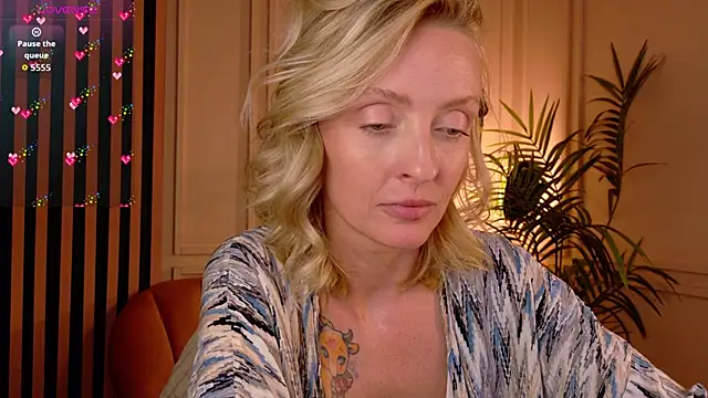 sexuallycorrecte live XXX chat