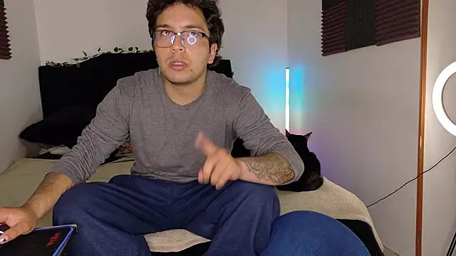 Conor_Taylor's Live XXX Chat