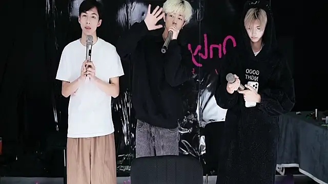 sweetboys666 Adlı Modelin Web Kamerası Şovu