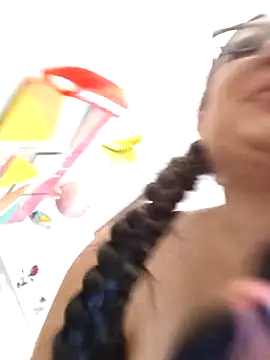 yoahotpetrafiery Chat XXX in diretta