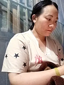 Chat +18 de Lindxx-hot ao vivo