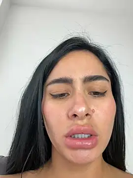 Chatroom XXX en direct de MoraFit_