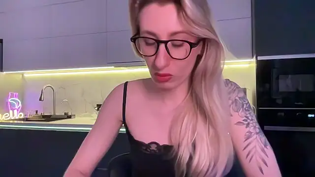 HEY_KITSUNKA live XXX chat