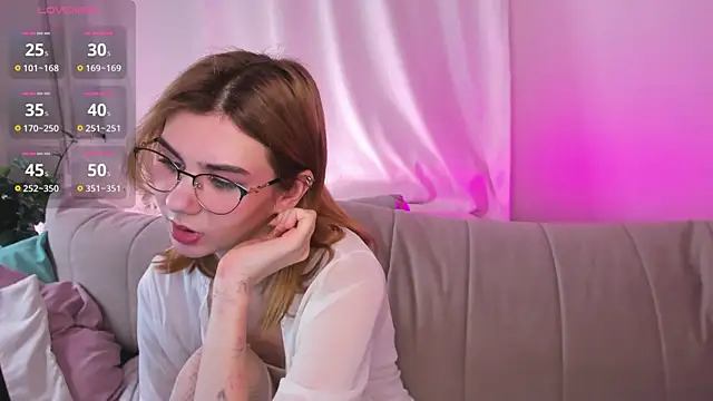 Luna__risn Webbikameraesitys