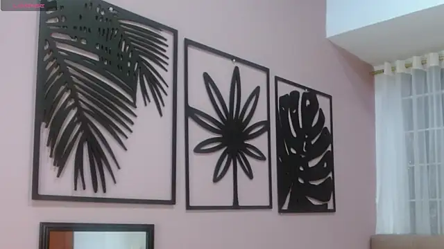 amara_rousse1 Adlı Modelin Canlı XXX Sohbeti