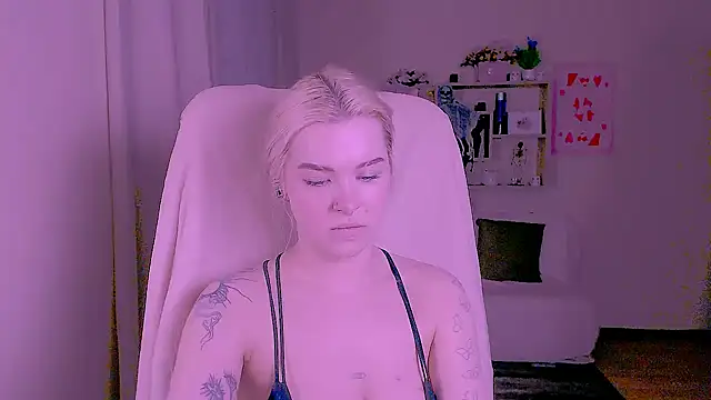 دردشة Hot_Blonda الجنسية المباشرة