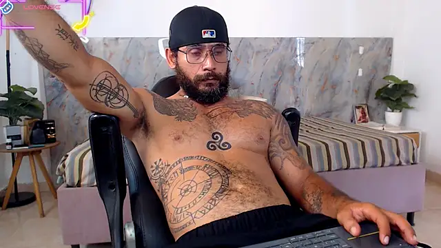 Chat +18 de hanz_col ao vivo