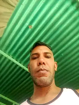 Chat +18 de UnreadyChutzpa ao vivo