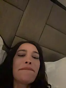 Zeravina Chat XXX live