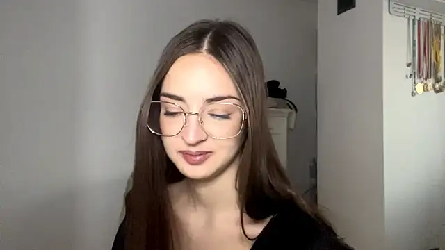 Rita_Sargonin Webbikameraesitys