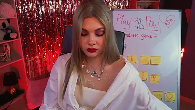 HyileyClark Live XXX Chat