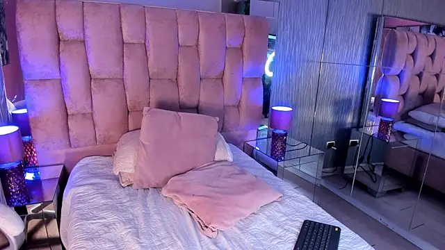 Emily_Flame Live XXX Chat