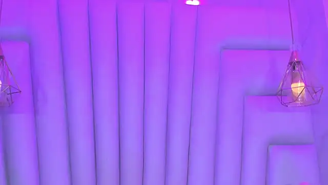 AngelaaCute_ élő XXX-chatje