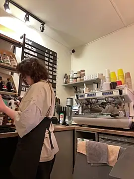 cinnabon_ Pertunjukan Webcam