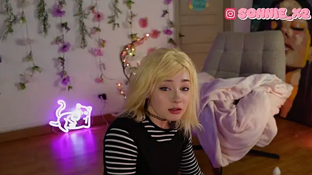 Chat +18 de Sonnie_mami ao vivo