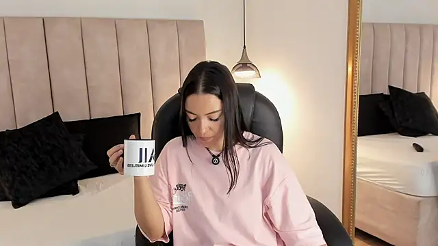 Megan-8 라이브 XXX 채팅