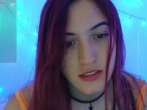 ninaa_fox élő XXX-chatje