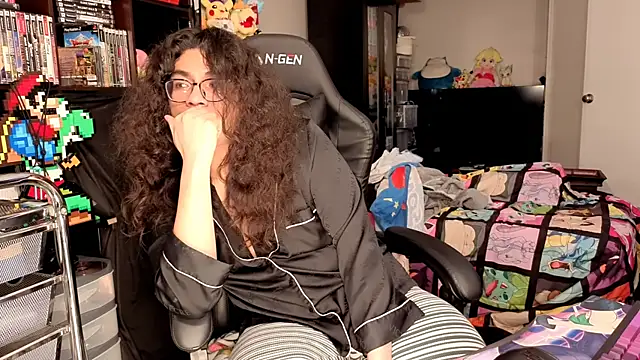 Czat XXX na żywo – ShinyCherub