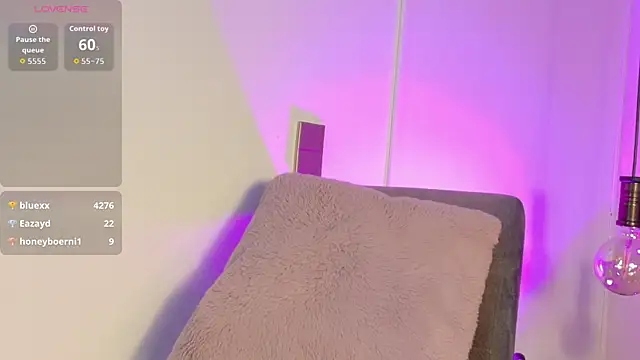 Farah_Stone's Live XXX Chat