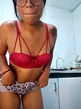 Show de martina__18 na webcam