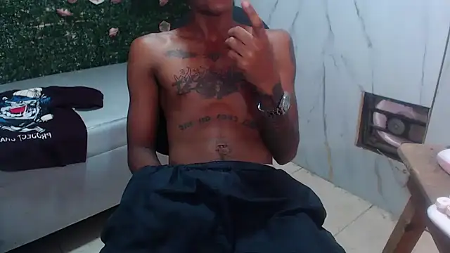 دردشة ManSant الجنسية المباشرة