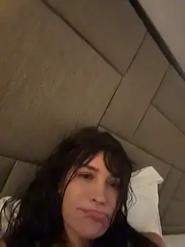 Zeravina 现场XXX聊天