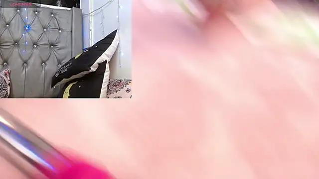 LAILAGUMMY's Live XXX Chat