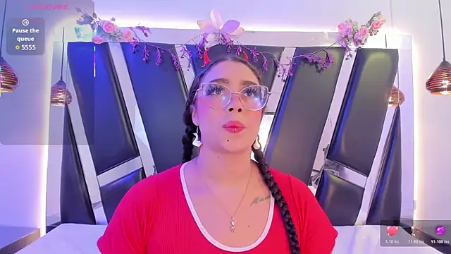 แชท XXX สดของ antonelllepiercee