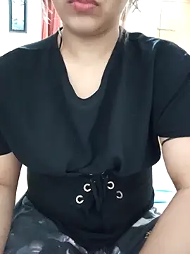 Tanha18 live XXX chat