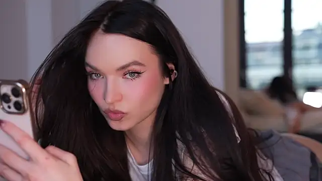 ibiddi élő XXX-chatje