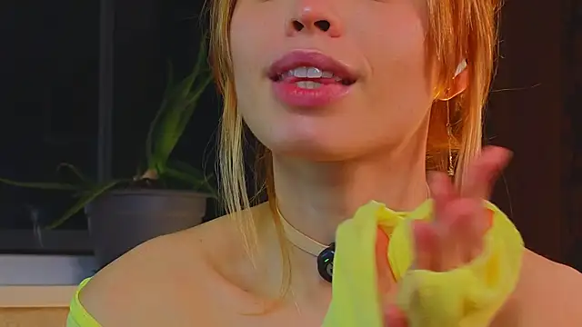 sinteas live XXX chat